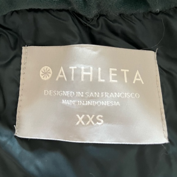 Athleta Lofty Velvet Down Vest with Hood  Size XXS (XS) NWOT - Picture 8 of 8